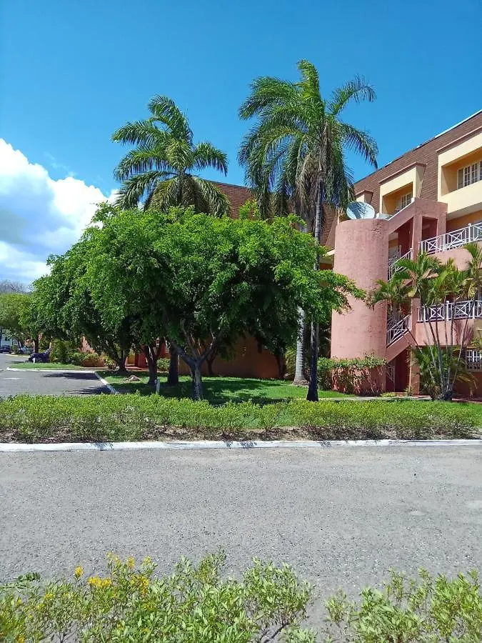 Sea Breeze Penthouse Apartment Kingston