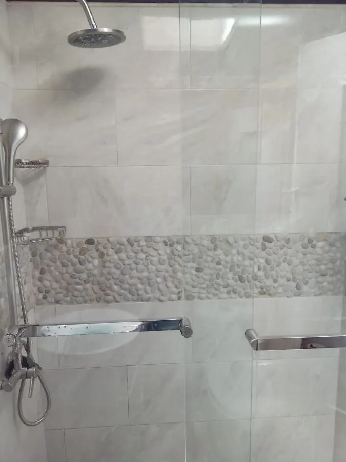 Sea Breeze Penthouse Apartment Kingston